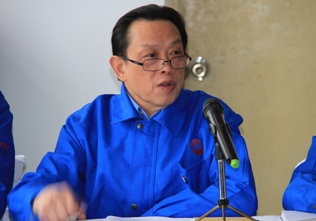 彩虹集團(tuán)劉董事長傳達(dá)“十八大”精神