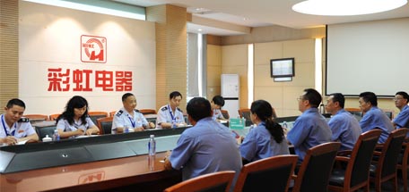 武侯區(qū)國稅局牛局長一行到成都彩虹集團(tuán)調(diào)研