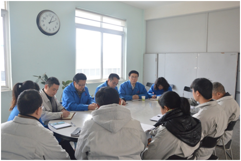 成都彩虹集團(tuán)黨委參加泉源黨支部支委會(huì)改選大會(huì)