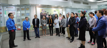 西昌市委組織部一行26人到成都彩虹集團考察基層黨建工作